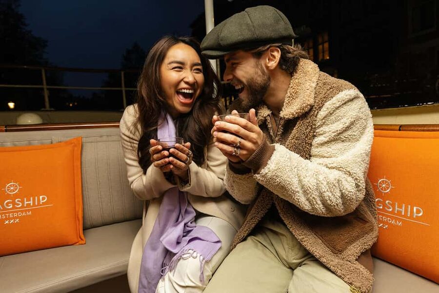 Amsterdam: Open Boat Cruise option Unlimited Drinks & Bite - Drinks and the small snack option