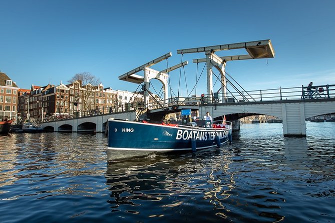 Amsterdam Open Boat Cruise with Live Guide and Two Drinks - From the Amstel to the Dutch National Opera