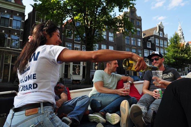 Amsterdam Open Boat Cruise with Live Guide and Two Drinks - When this cruise fits your Amsterdam plan