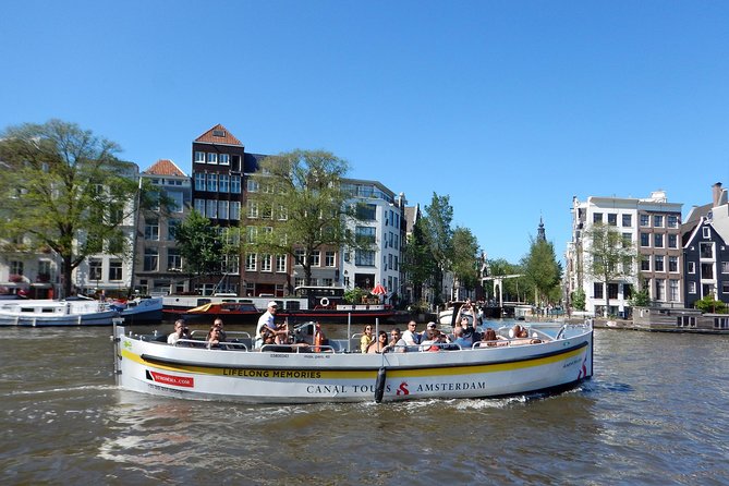 Amsterdam Open Boat Tour with Local Guide - The seven bridges from the water