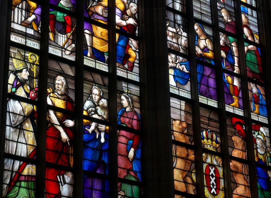 Amsterdam: Oude Kerk Entry Ticket - A church woven into everyday city life