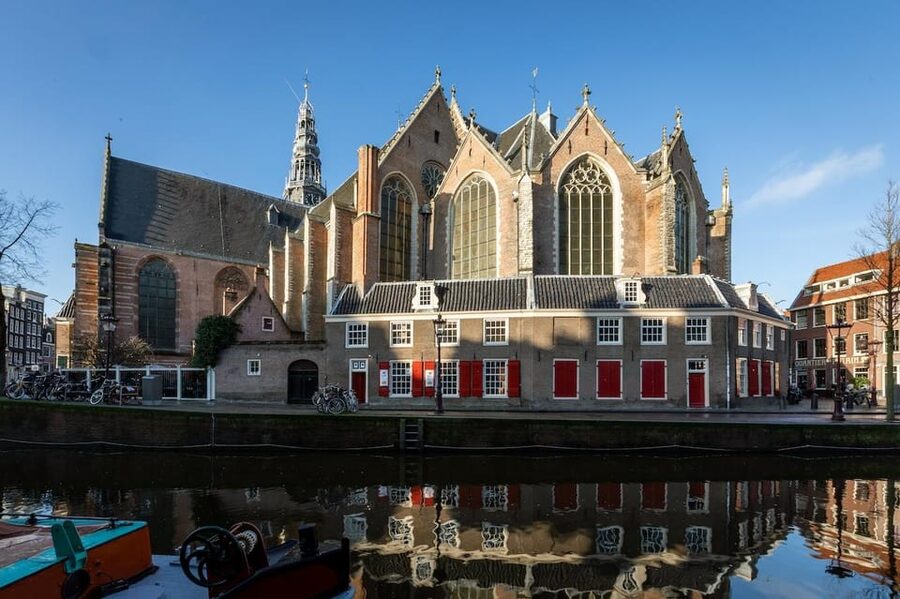 Amsterdam: Oude Kerk Entry Ticket - How much value do you get for $16?