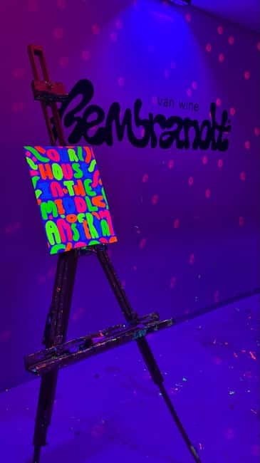 Amsterdam: Paint and Sip in the Dark at Rembrandt van Wine - Choosing a design when the canvas looks intimidating