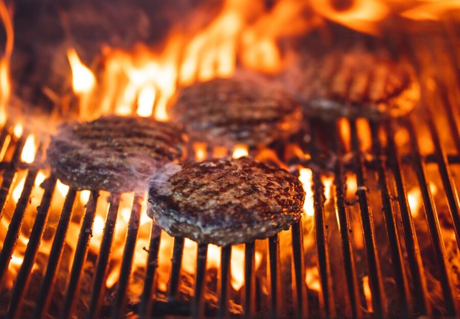 Amsterdam: Private BBQ Cruise with Personal Chef & Drinks - Unlimited drinks, with one important limit