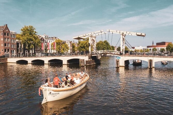 Amsterdam Private Boat Trip with Pizza and Unlimited Drinks - Anne Frank House and Westerkerk