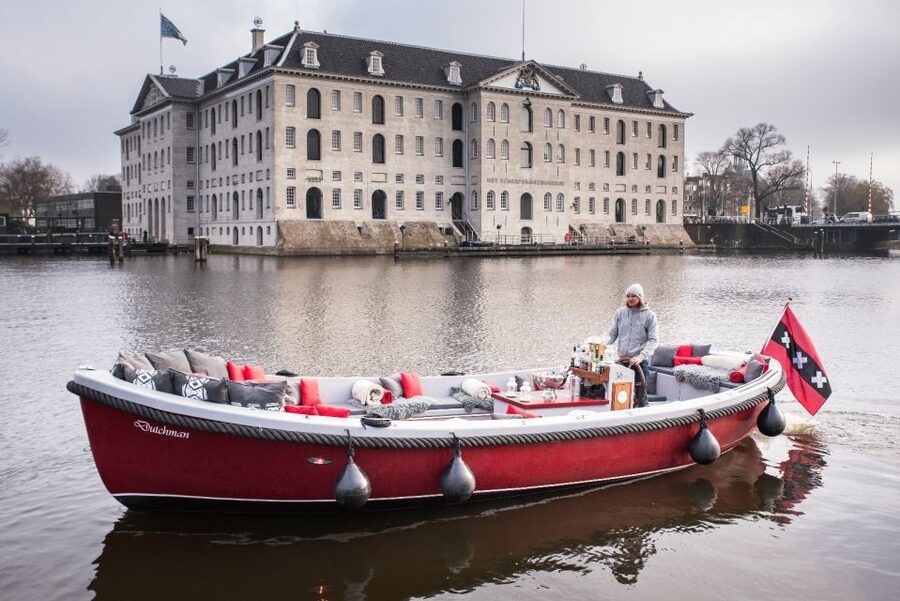 Amsterdam: Private Cruise with Drinks & Pizza or Burger - Key points to know before booking