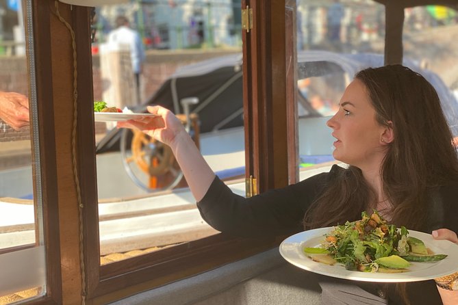 Amsterdam Private Dinner Cruise incl Drinks & 2-course Dinner 2hr - A private dinner on Amsterdam’s canals
