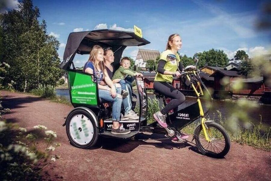Amsterdam: Private Guided City Tour by Pedicab - Key points to know before you book