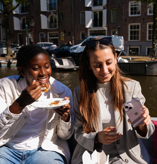 Amsterdam: Private Luxury Cruise with BBQ and Drinks - What this private canal cruise is really like