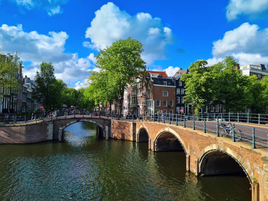 Amsterdam: Private Pedicab Historical Sightseeing Tour - Amsterdam in two hours, from Dam Square to Museumsquare