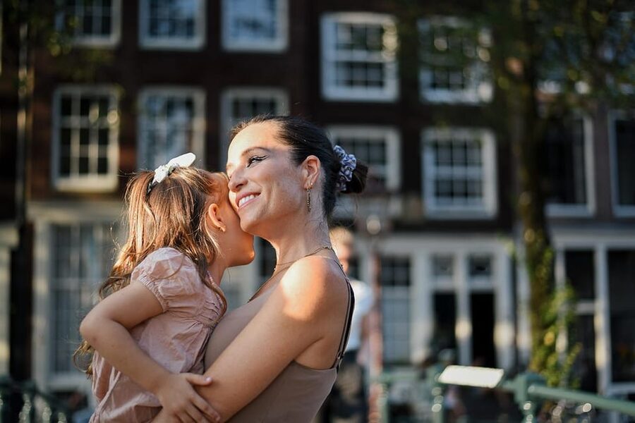 Amsterdam: Private Photoshoot in iconic locations - Key details at a glance
