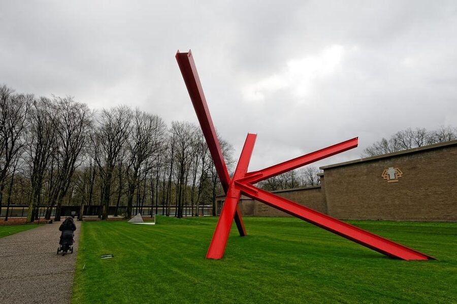 Amsterdam: Private tour to Kröller-Müller Museum - Weather, timing, and small practical details