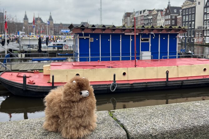 Amsterdam Private Walking & Tasting Tour - Dam Square, the Royal Palace, and a bigger view of Amsterdam