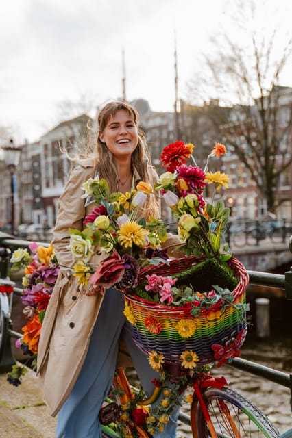Amsterdam: Professional Photoshoot at the Canals - Who should book this experience