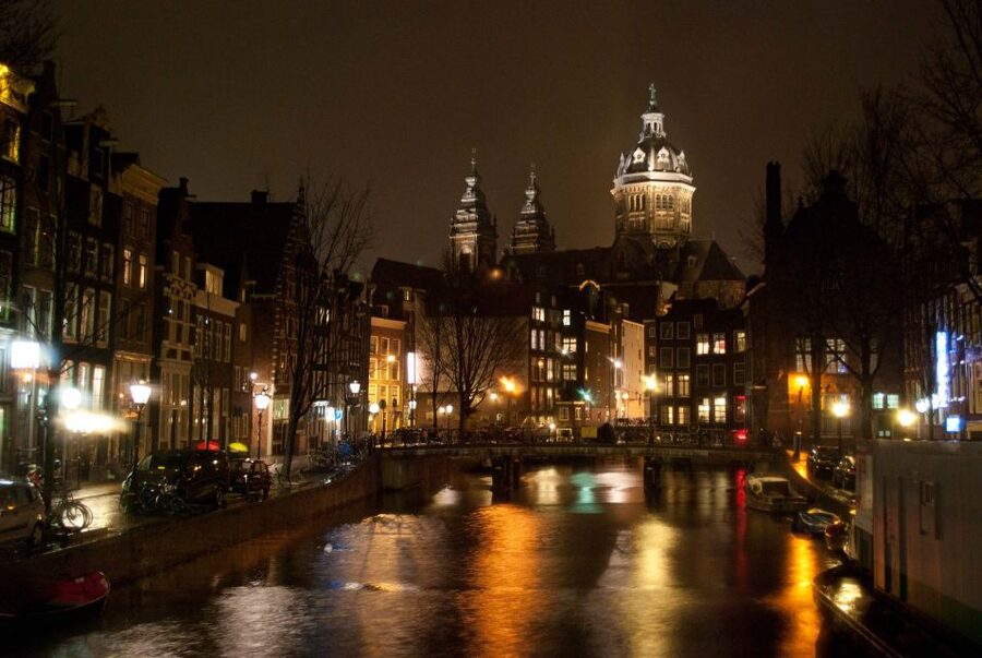 Amsterdam Red Light District and Old Town Walking Tour - Key points at a glance