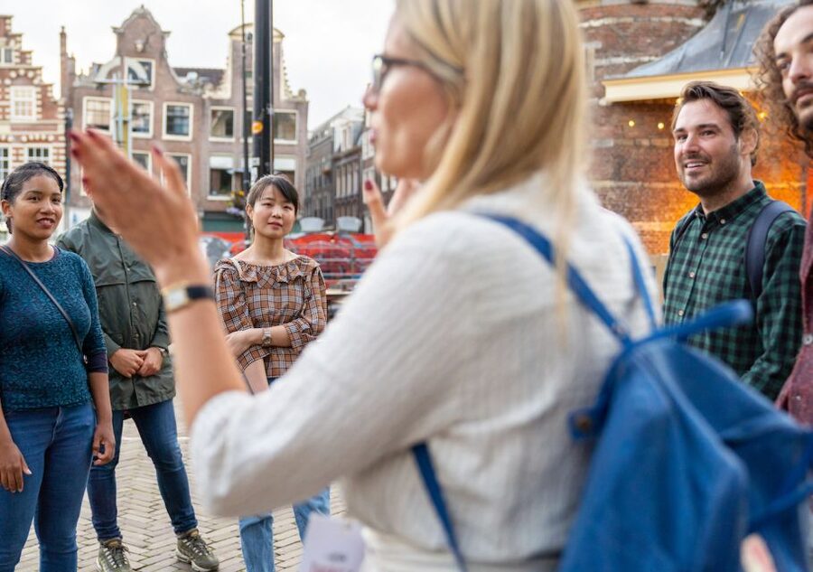 Amsterdam: Red Light District & City Tour German or English - Who will enjoy this walk most?