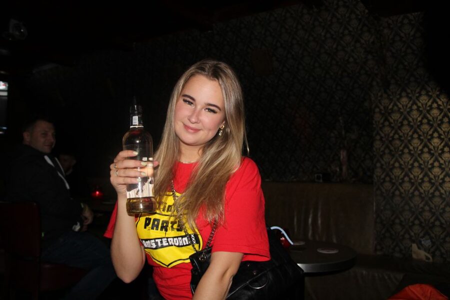 Amsterdam: Red-Light District Pub Crawl and Booze Boat Tour - Should you book the canal cruise and pub crawl?