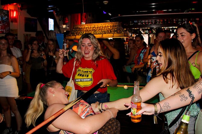 Amsterdam Red Light District Pub Crawl - Café De Buurvrouw and the value of variety