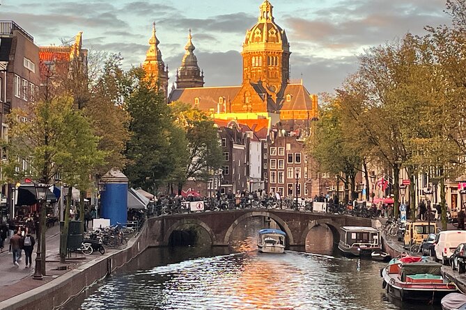 Amsterdam Red Light District: Serene and Other! - Prostitution and homosexuality without softened language