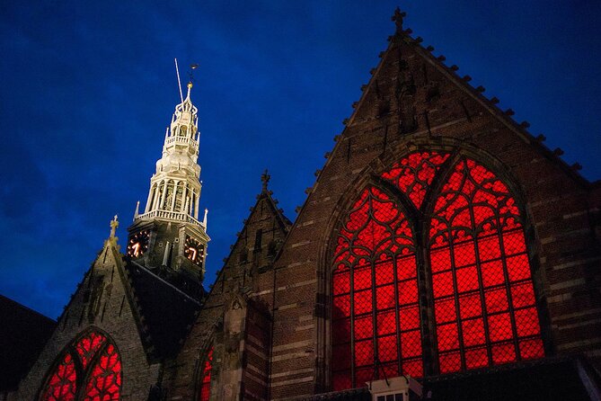 Amsterdam Red Light District Walking Tour in EN/DE/IT/ES - Safety, workers, and the city’s difficult questions