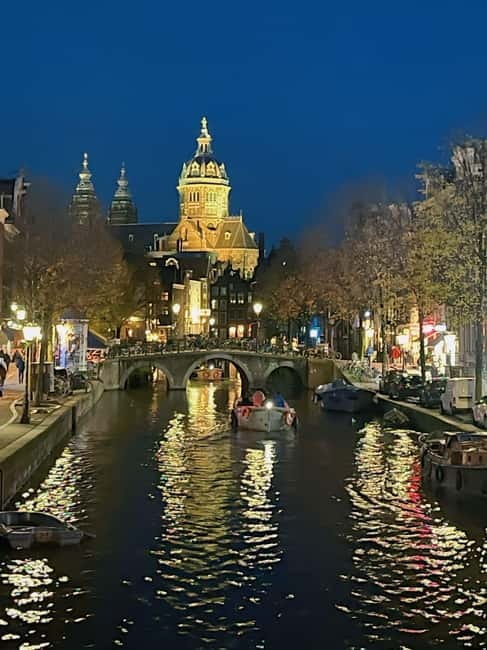 Amsterdam: Red light tour in German/English for groups of 4 people or more - Timing, cancellation, and what to bring