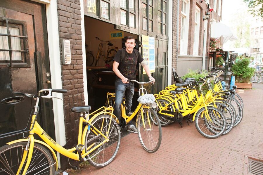 Amsterdam: Relaxed City Highlights Guided Bike Tour - Museumplein and the P.C. Hooftstraat