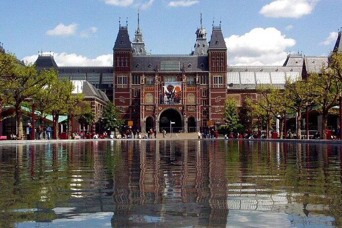 Amsterdam Rijksmuseum Guided Tour - The dollhouse and the pleasure of small details