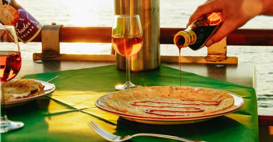 Amsterdam: River Cruise With All-You-Can-Eat Dutch Pancakes - Crossing from Central Station to Amsterdam-Noord