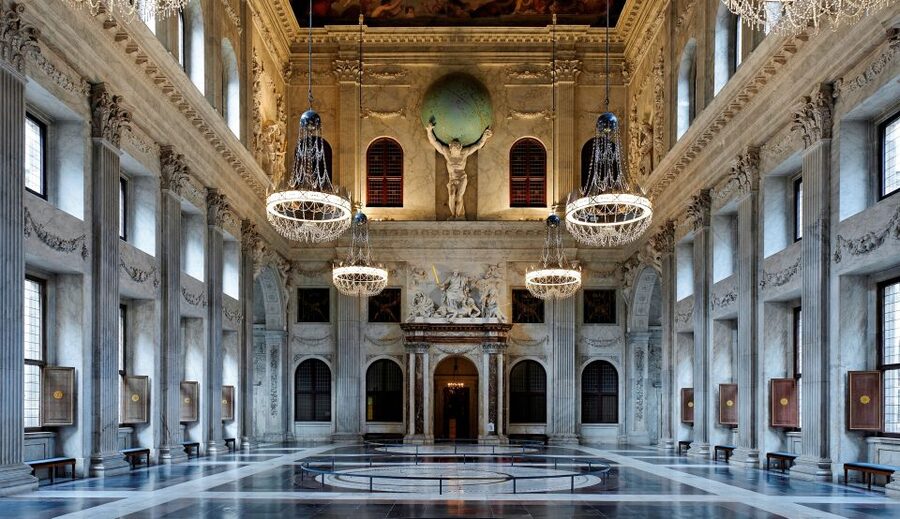 Amsterdam: Royal Palace Entry Ticket and Audio Guide - Rooms of furniture, clocks, and chandeliers