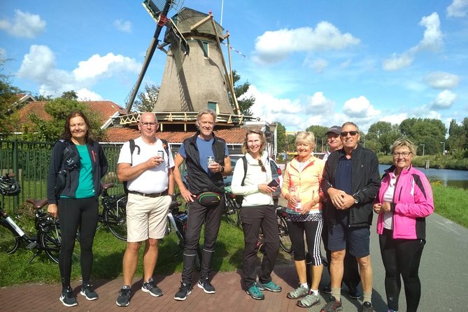 Amsterdam's Countryside Half-Day Bike Tour in Small Group - Holysloot and the apple pie break