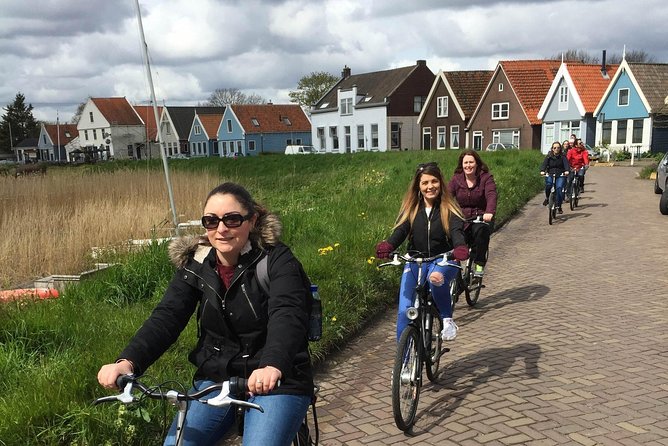 Amsterdam's Countryside Half-Day Bike Tour in Small Group - What the pace and group size feel like
