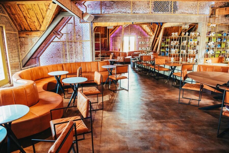 Amsterdam's Weirdest Museum: Believe It or Not! - The Space Tunnel and optical illusions