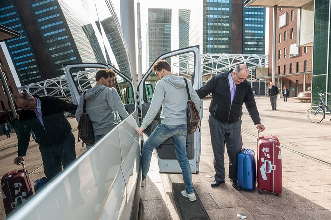 Amsterdam Schiphol Airport (AMS) Departure transfer from Amsterdam City - The weak point is not the drive, but the clock