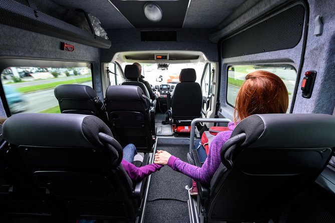 Amsterdam Schiphol Airport (AMS) Round Trip transfer to Amsterdam City - Booking details that can affect the ride