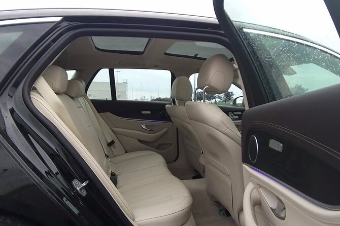 Amsterdam Schiphol Airport (AMS) to Amsterdam - Arrival Private Transfer - What to tell the operator before you fly