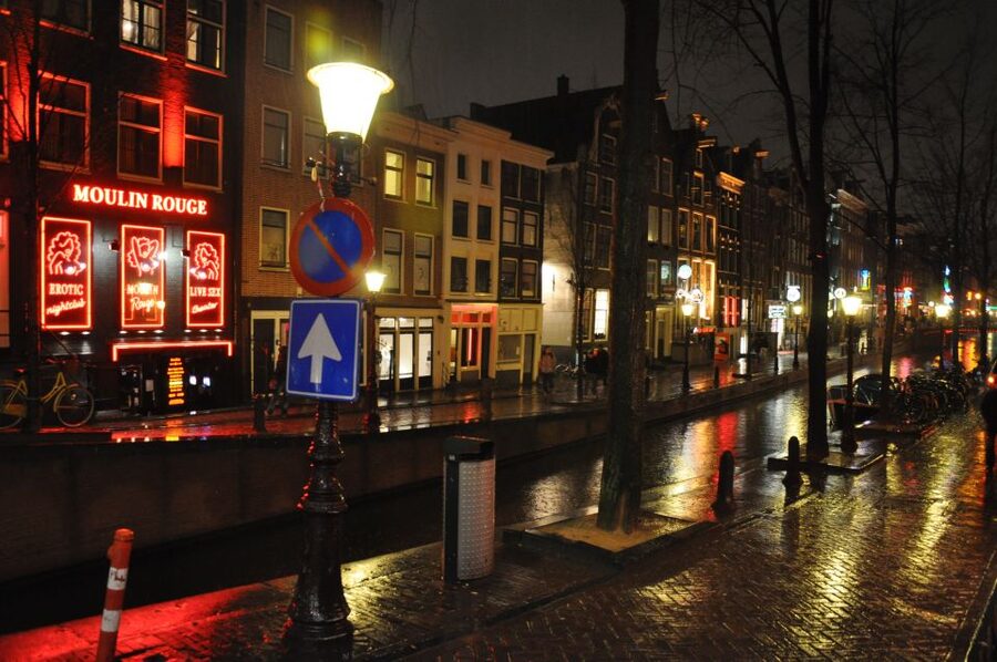 Amsterdam: Sex, Drugs, and Freedom Walking Tour - Coffeeshops, soft drugs, and the Dutch compromise