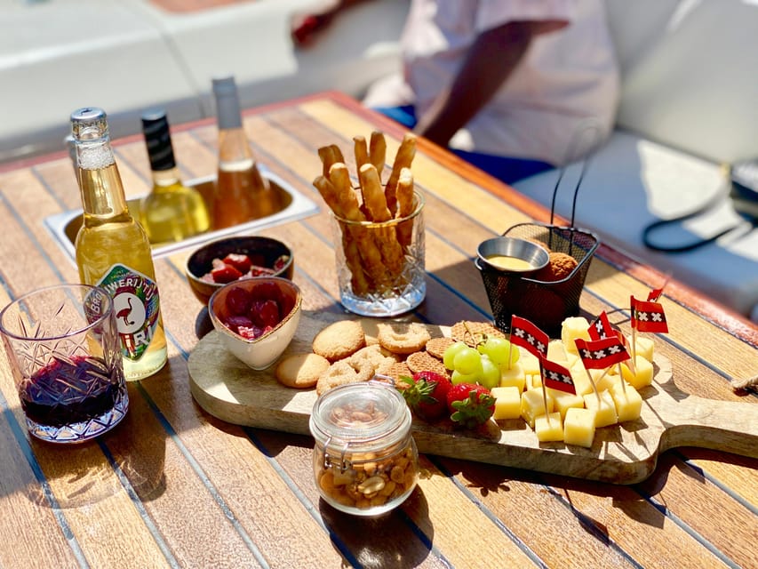 Amsterdam Small Group Canal Cruise inc Snacks/Drinks Winter - Key points to know before you book