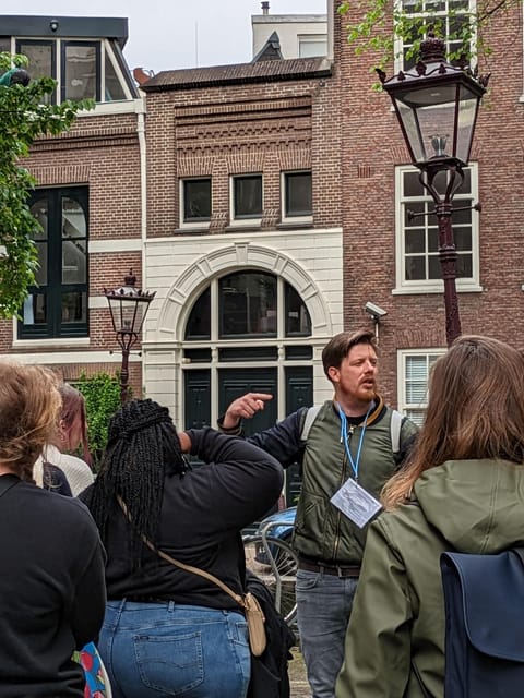 Amsterdam: small group tour: History, humor & hidden gems - Why this two-hour walk works as an Amsterdam introduction