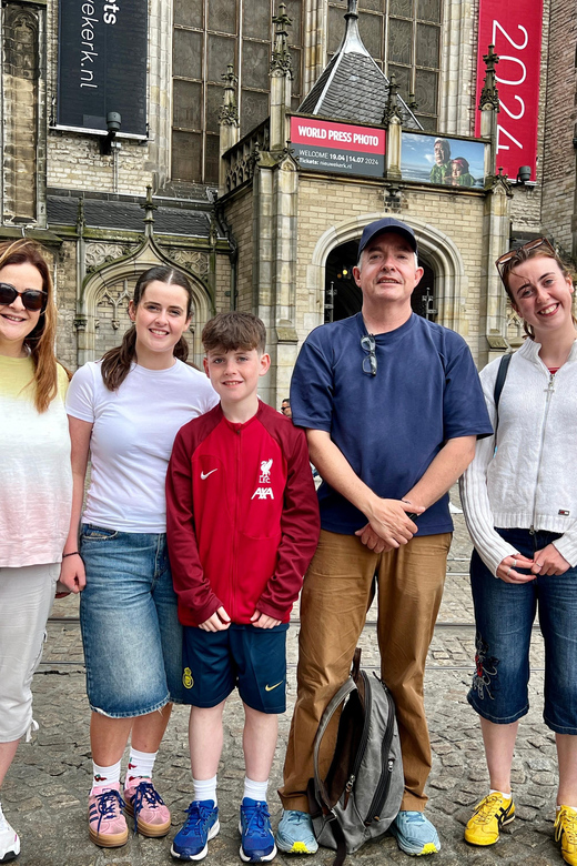 Amsterdam: Small Group Walking Tour with Fun Guide - Dam Square and the city center