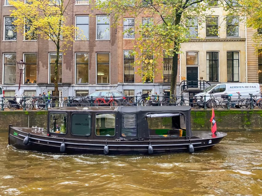 Amsterdam: Smoke and Lounge City Boat Cruise - Drinks, smoking, and the rules that shape the experience
