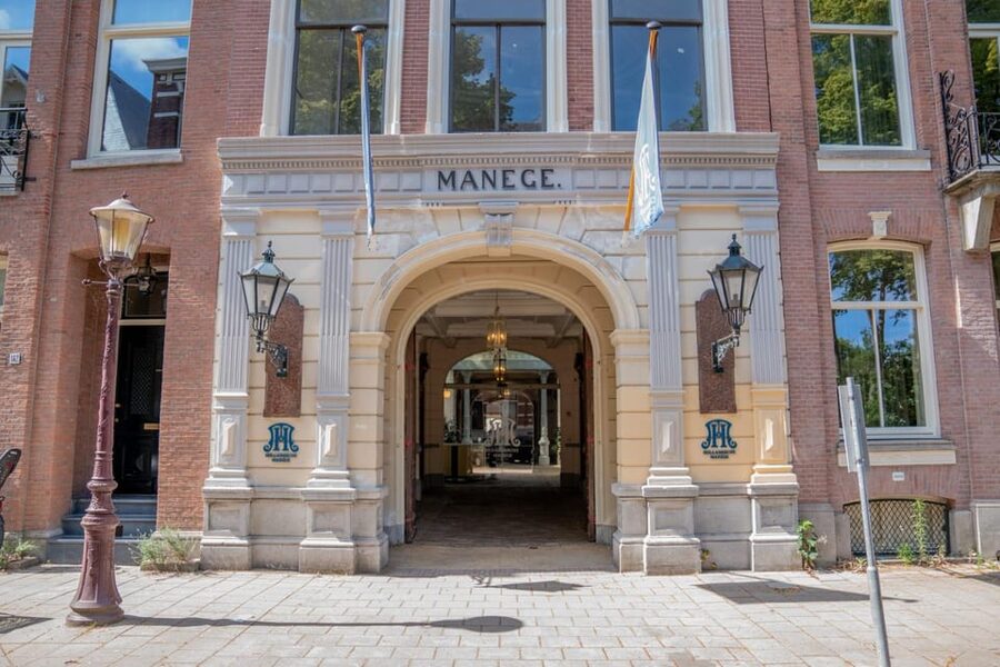 Amsterdam: The 'Hollandsche Manege' Stables Entry Ticket - What the $18 ticket is really buying