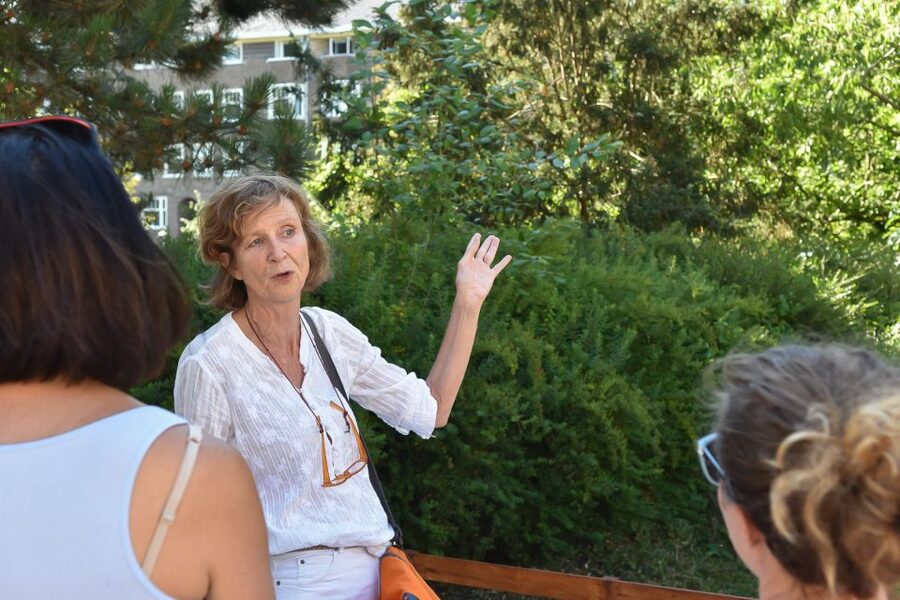Amsterdam: The Life of Anne Frank Walking Tour - The Anne Frank House is a separate visit