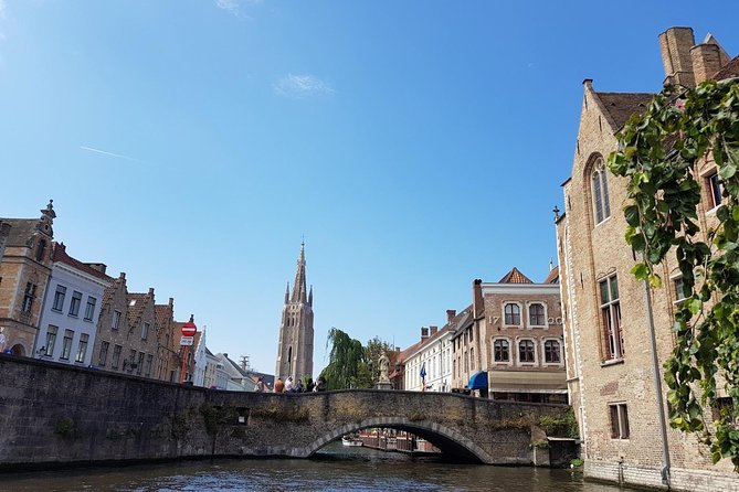 Amsterdam to Bruges – Private luxury Full-Day Tour Cristmasmarket - Why Bruges works as a day trip from Amsterdam