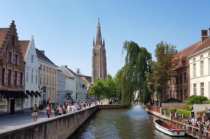 Amsterdam to Bruges – Private luxury Full-Day Tour Cristmasmarket - Basilica of the Holy Blood: a compact first stop