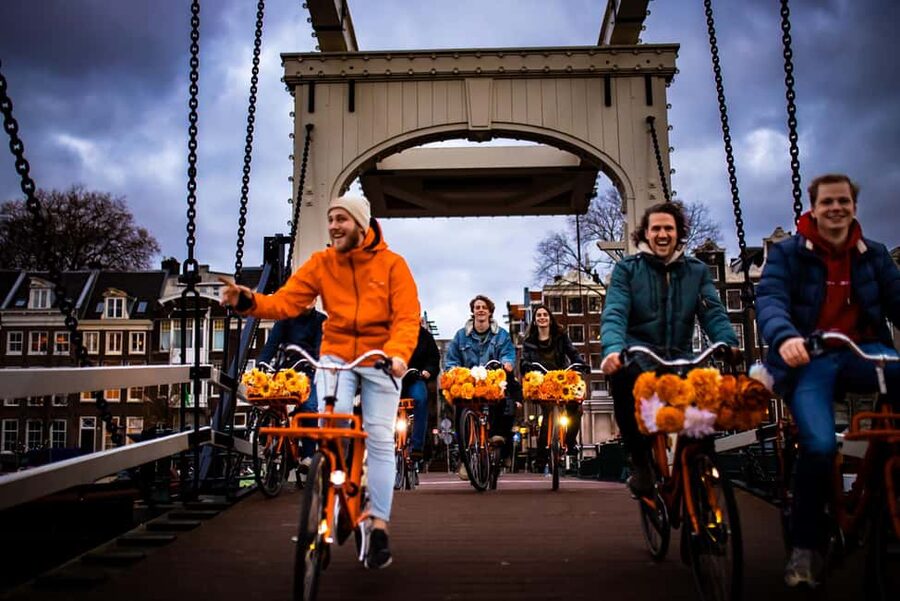 Amsterdam: Top Highlights Guided Bike Tour EN/DE/ES/FR/IT/CN - The canal belt and De Negen Straatjes
