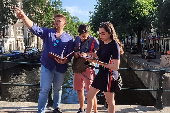 Amsterdam Treasure Hunt: The Mystery of a Secret Sender - Turning Amsterdam’s streets into a mystery