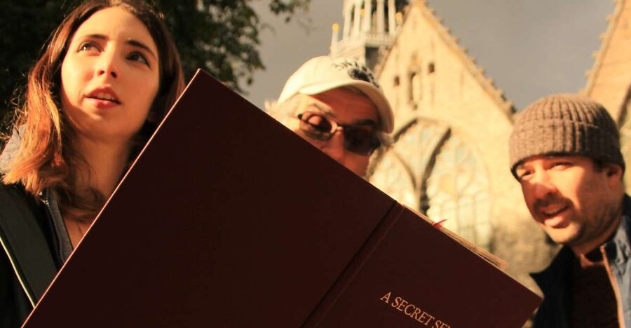 Amsterdam: Treasure Hunt Walking Tour "A Secret Sender" - Starting at the Secret Headquarters on Waterlooplein