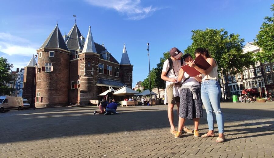 Amsterdam: Treasure Hunt Walking Tour "A Secret Sender" - Oude Kerk and the Red Light District
