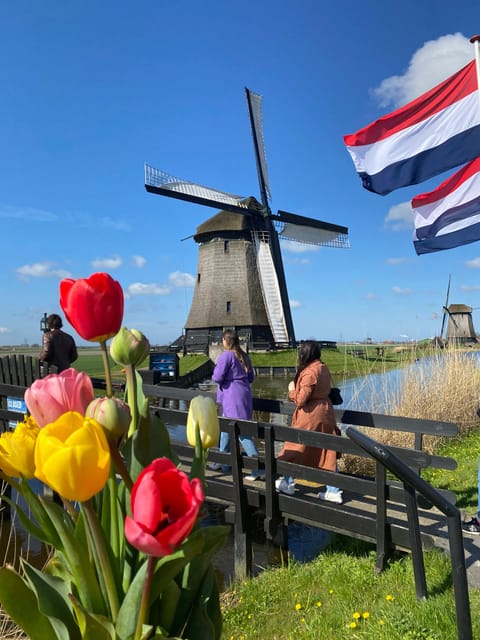 Amsterdam: Tulip Fields Day Tour with Lunch & Windmill - The ride north from Market 27