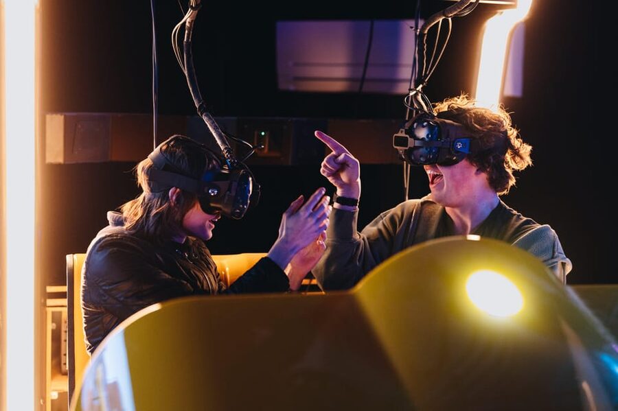 Amsterdam: Ultimate VR Experience: 60 minutes - Why the physical movement matters